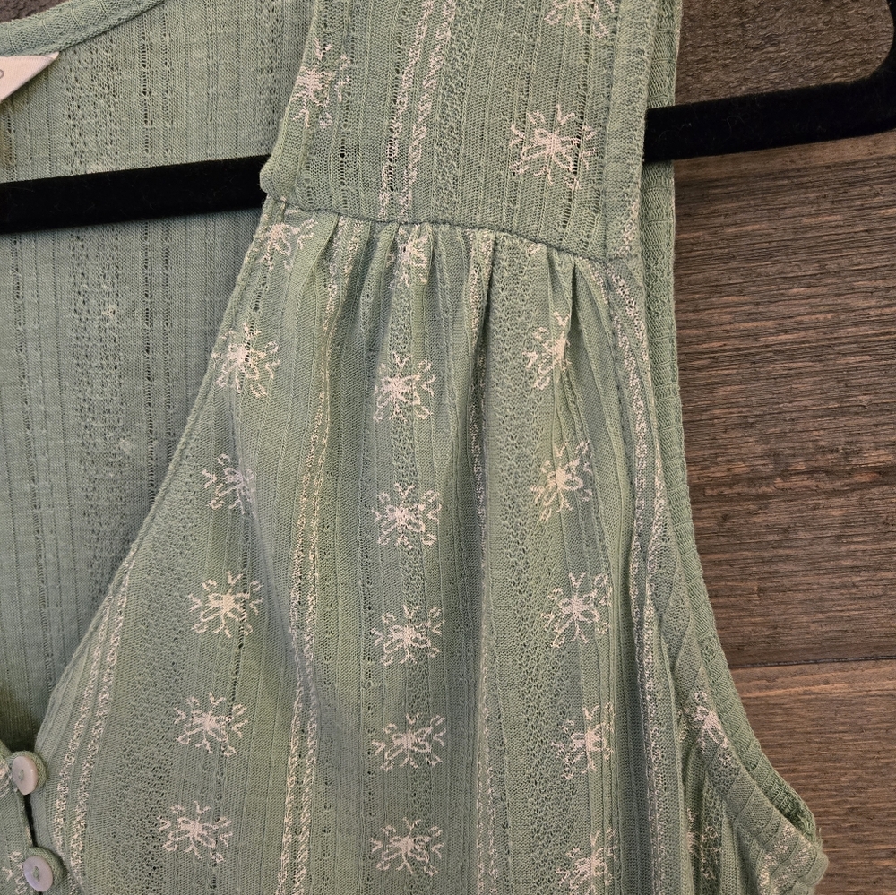 LUCKY BRAND Green & White Floral Printed Sleeveless Top - Size Medium - Picture 3 of 9